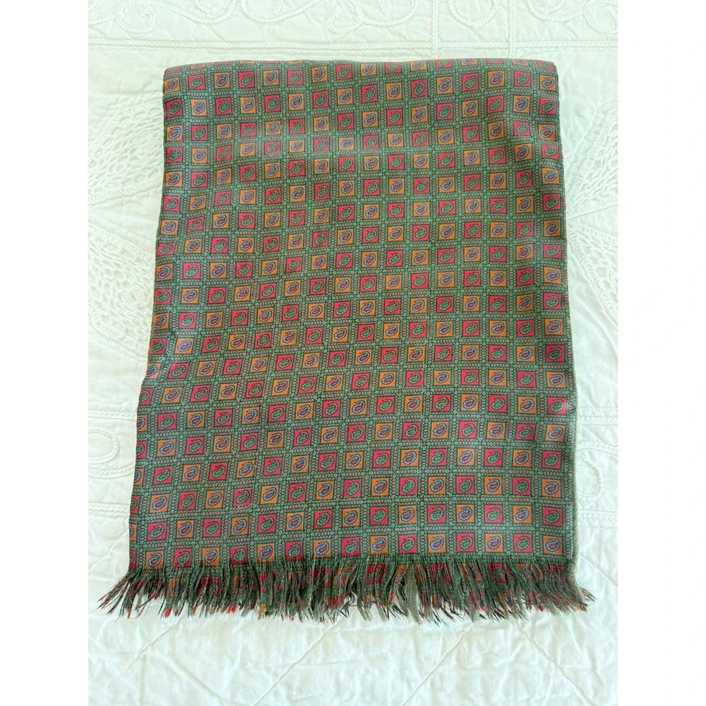 Vtg Scarf Two Sided Reversible Silk Wool Green Paisley Fringe Unisex 50